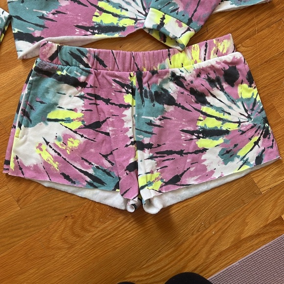 Colsie Lounge Set - Picture 2 of 4